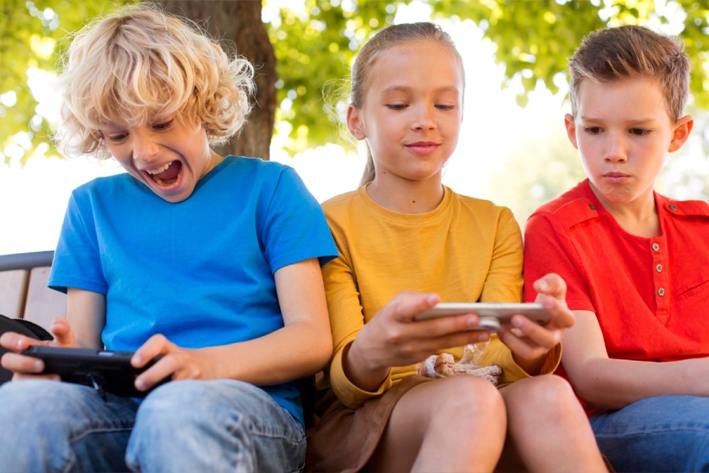 استفاده از موبایل در کودکان