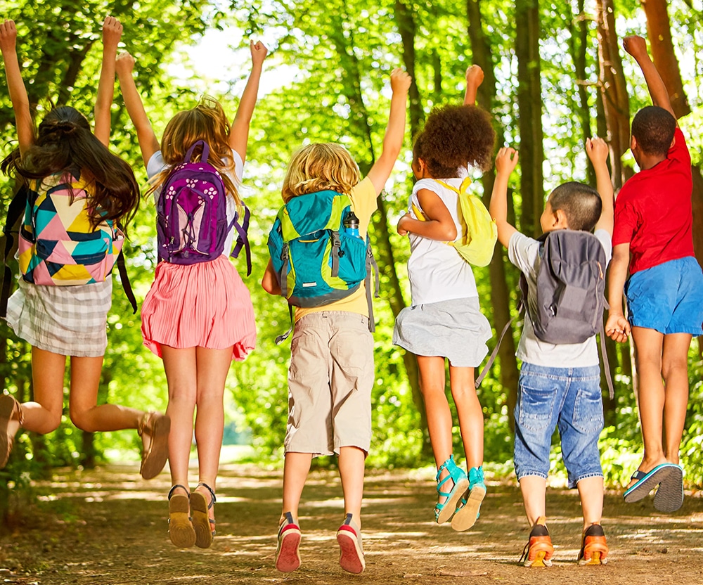 فعالیت کودکان در طبیعت