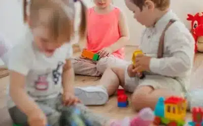 سرگرمی کودکان در مهدکودک - نارسیس