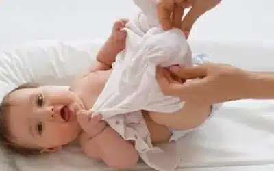 تعویض لباس کودک - نارسیس